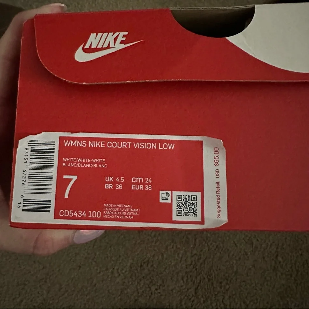 Nike Women’s Court Vision Low